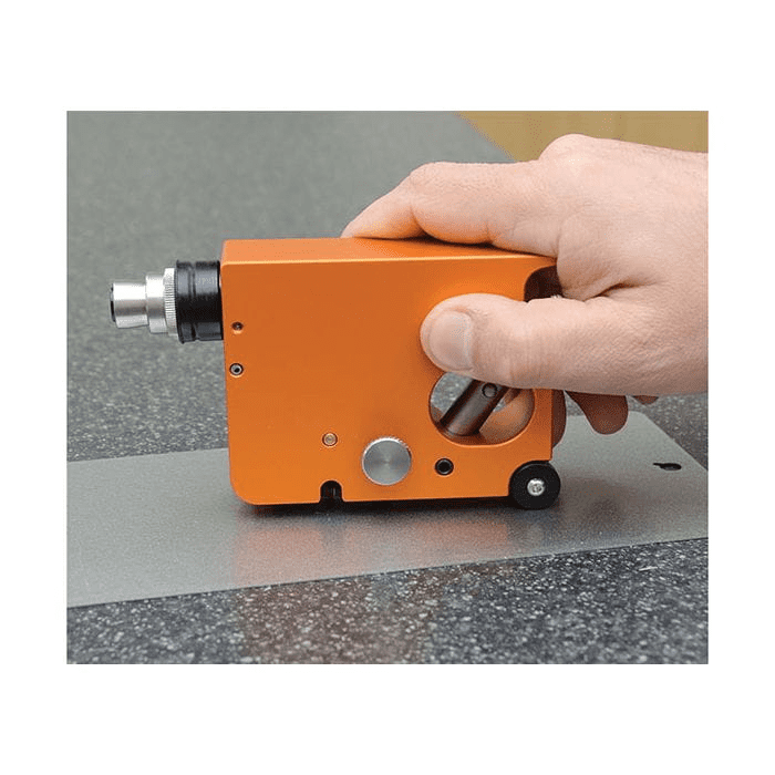 38679-elcometer-121-in-action_2