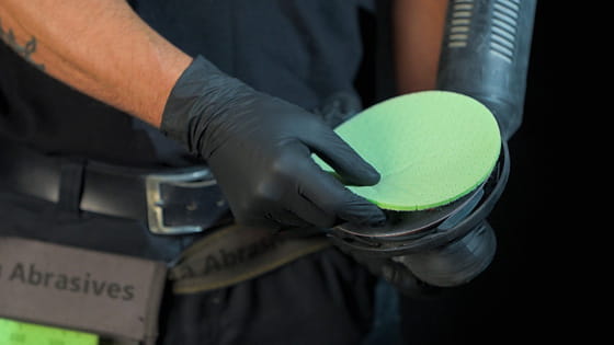 sia Abrasives 7950 siapower-foam – siafast Schleifscheibe – Ø 77 mm, Multi-Loch – Körnung 1000