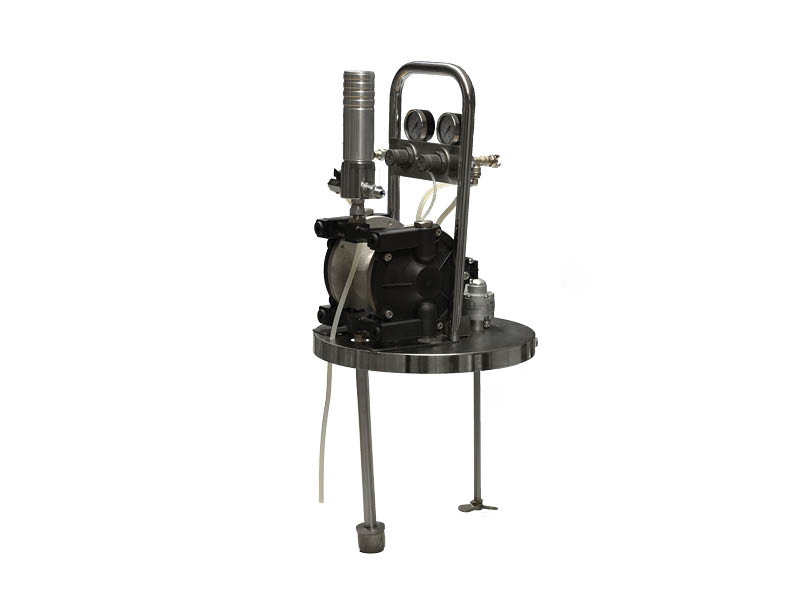 Beschichtpunkt BOXER Pneumatic double diaphragm pump on
trolley with 1 AM pneumatic agitator. C/ HD filter
- Pressure regulator - Lid handle - Suction system with filter